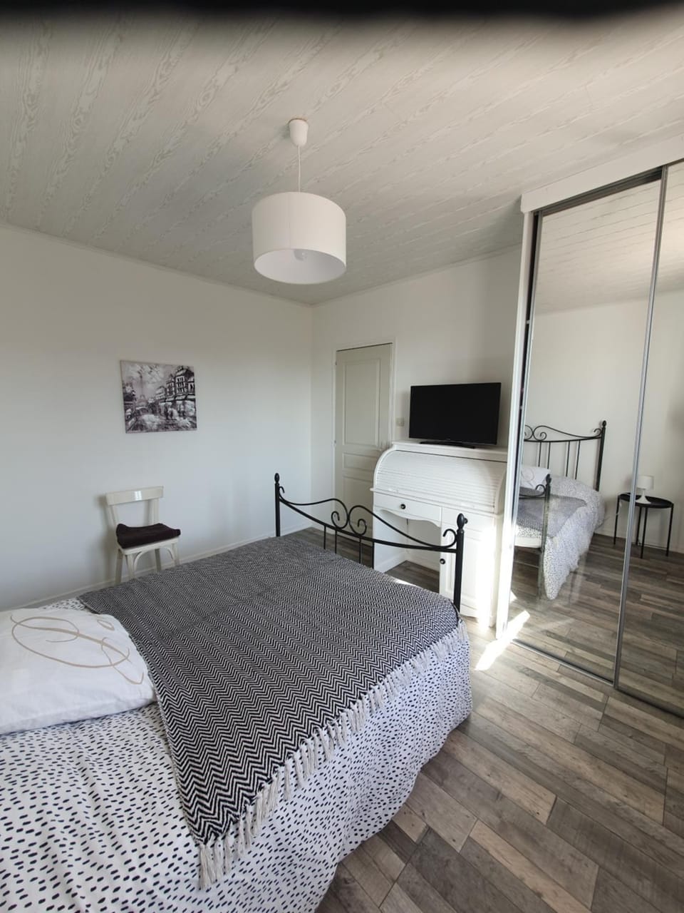 Bed, Photo of the whole room, Bedroom, Breakfast