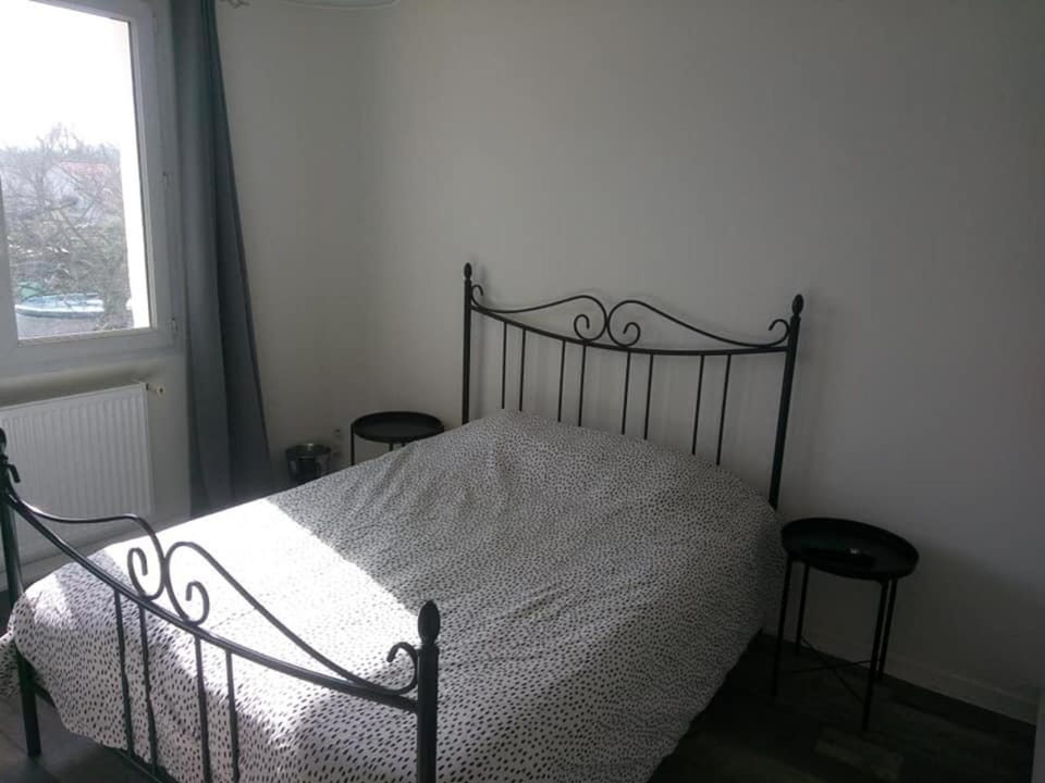 Photo of the whole room, Bedroom, internet, air conditioner