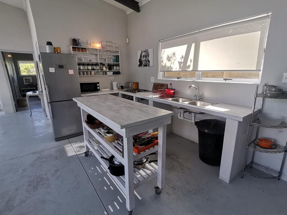Kitchen or kitchenette, Kitchen or kitchenette