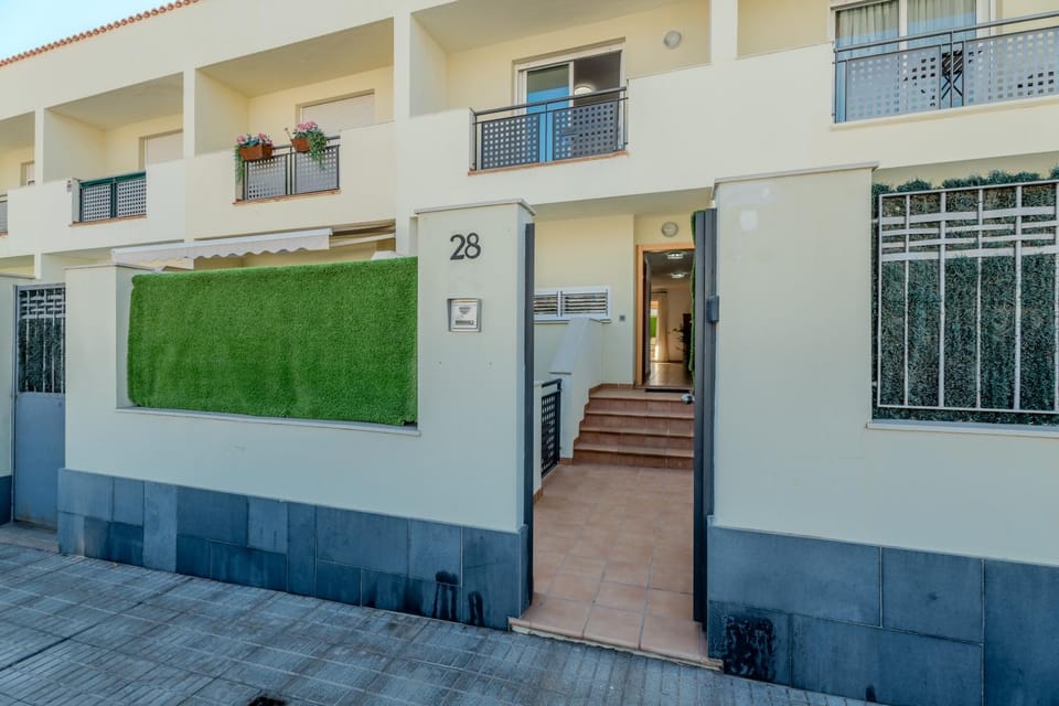 OBSIDIAN Peridotita House in Costa Adeje