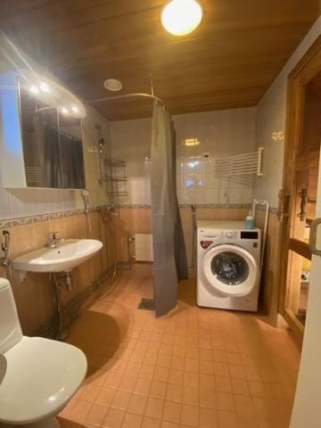 Shower, Toilet, washing machine