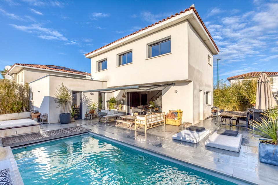 Property building, Living room, Swimming pool
