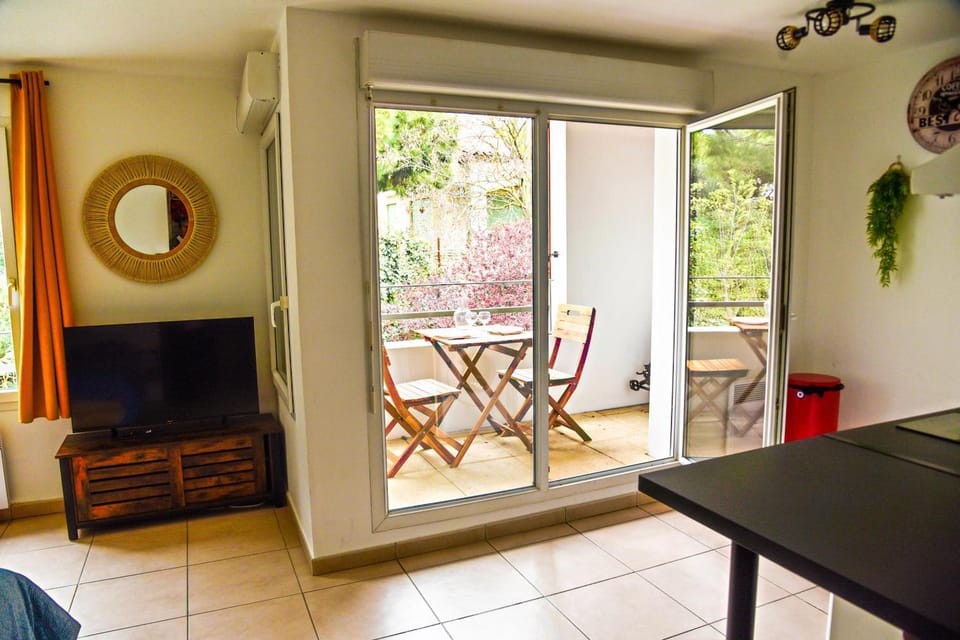Beau studio neuf + parking et vélo gratuit Apartment in Mauguio
