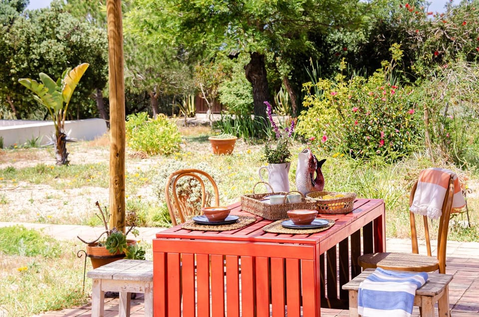 Spring, Day, Garden, Coffee/tea facilities, Dining area, Garden view