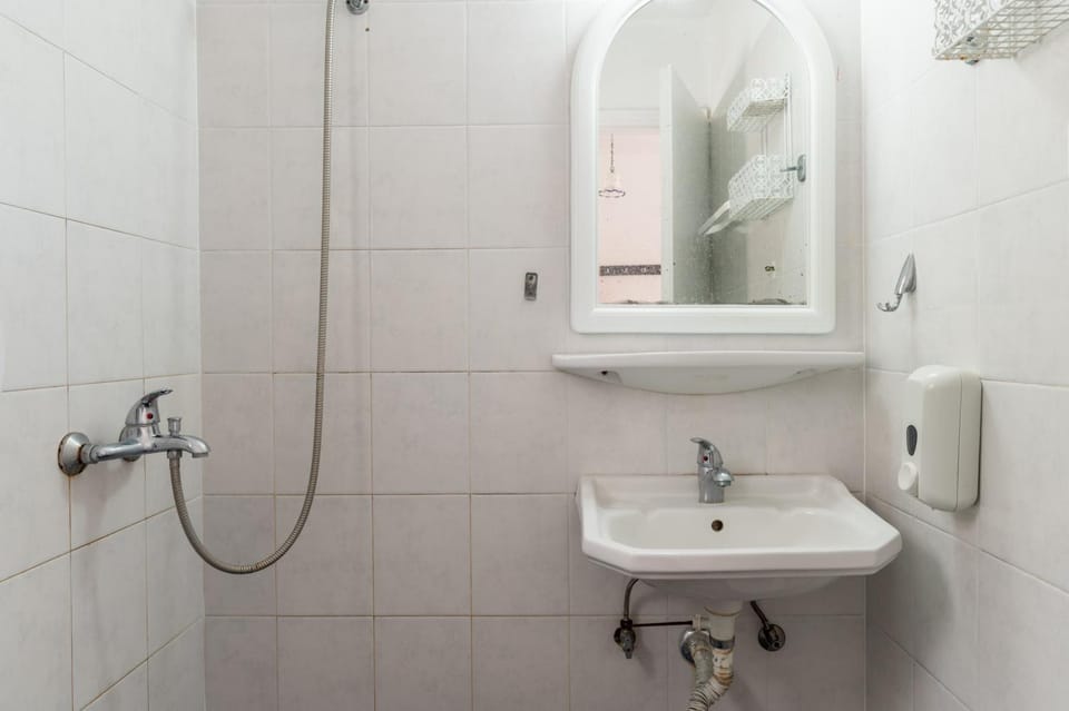 Bathroom, Living room