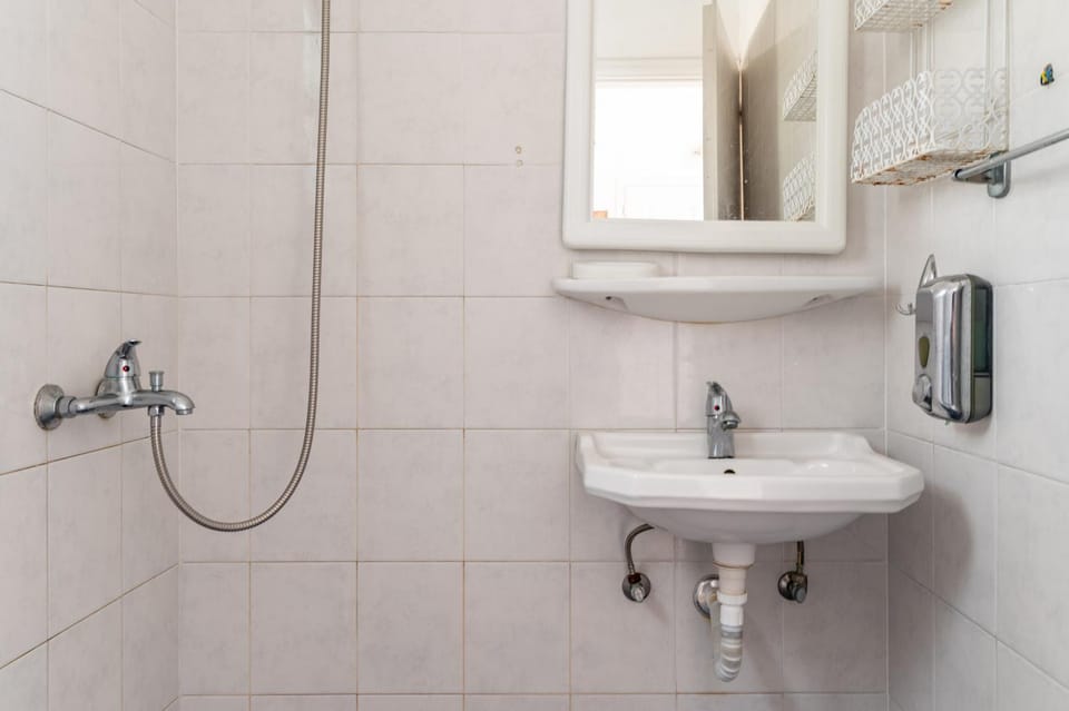 Bathroom, Living room