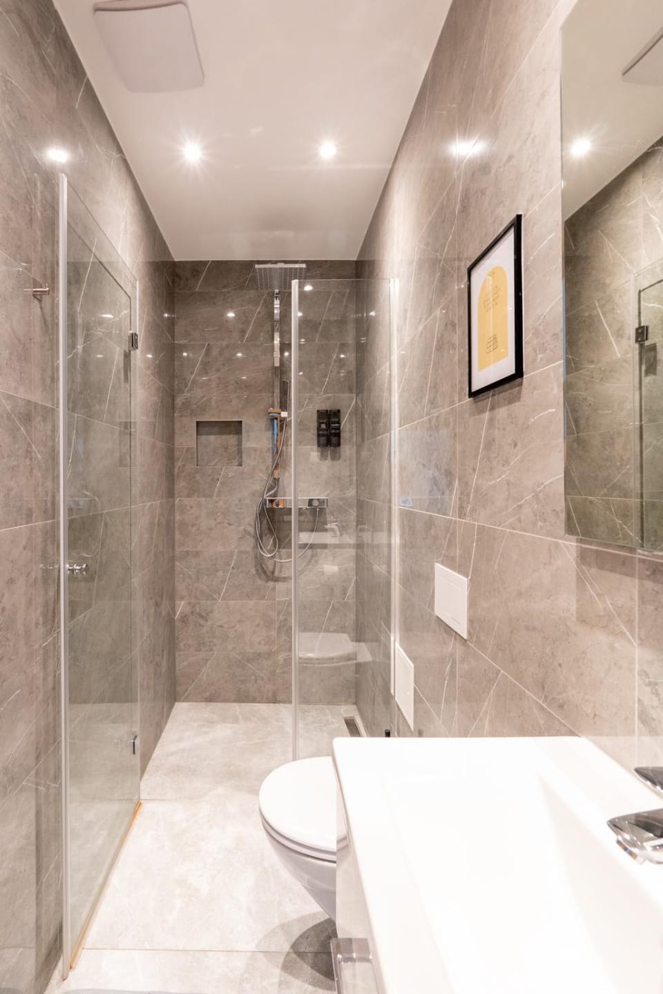 Shower, Bathroom, towels