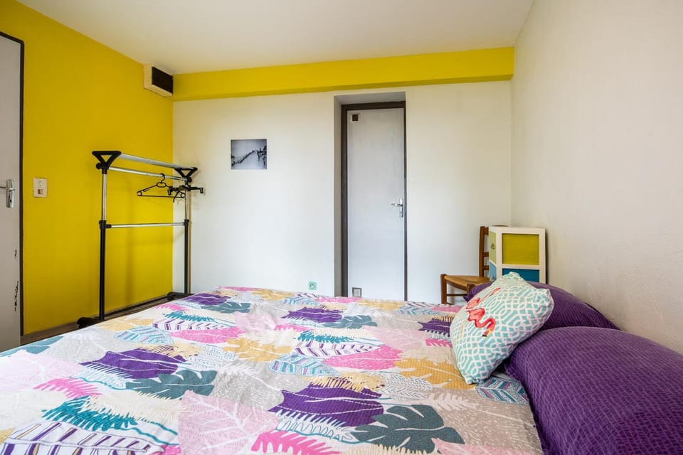 Living room, Bedroom