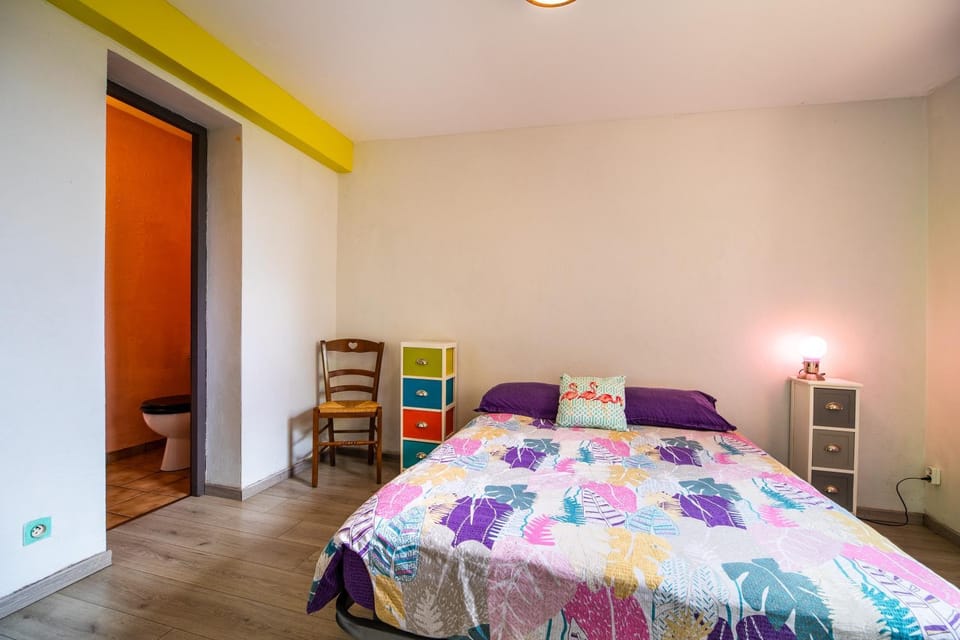 Living room, Bedroom