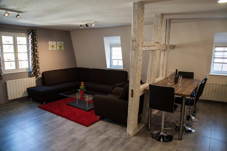 Living room, Dining area