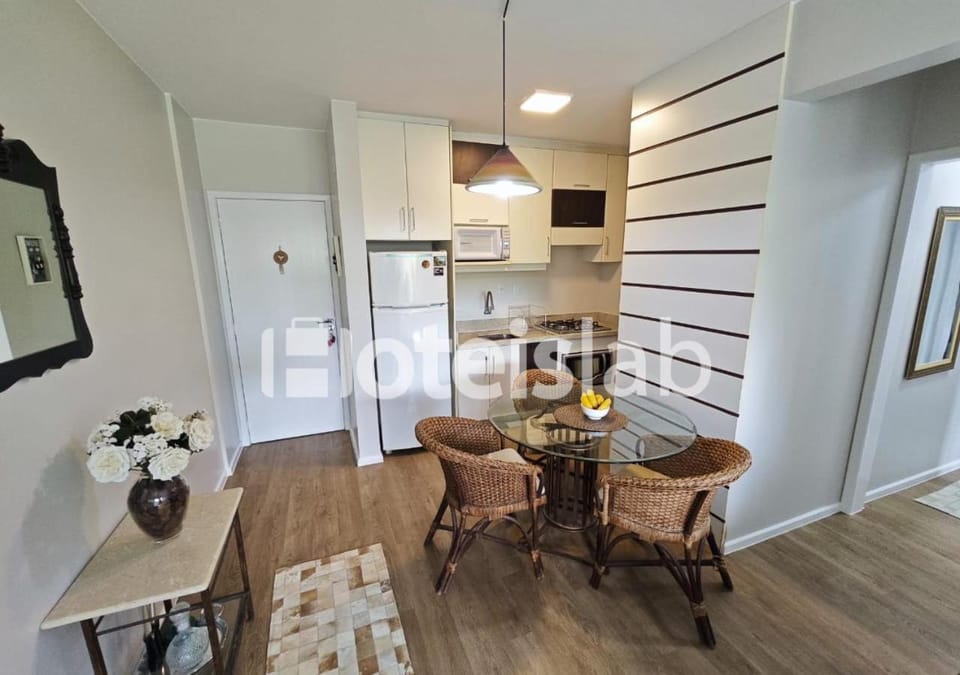 C119 Apto de 2 quartos no Merit Plaza Apartment in Florianopolis