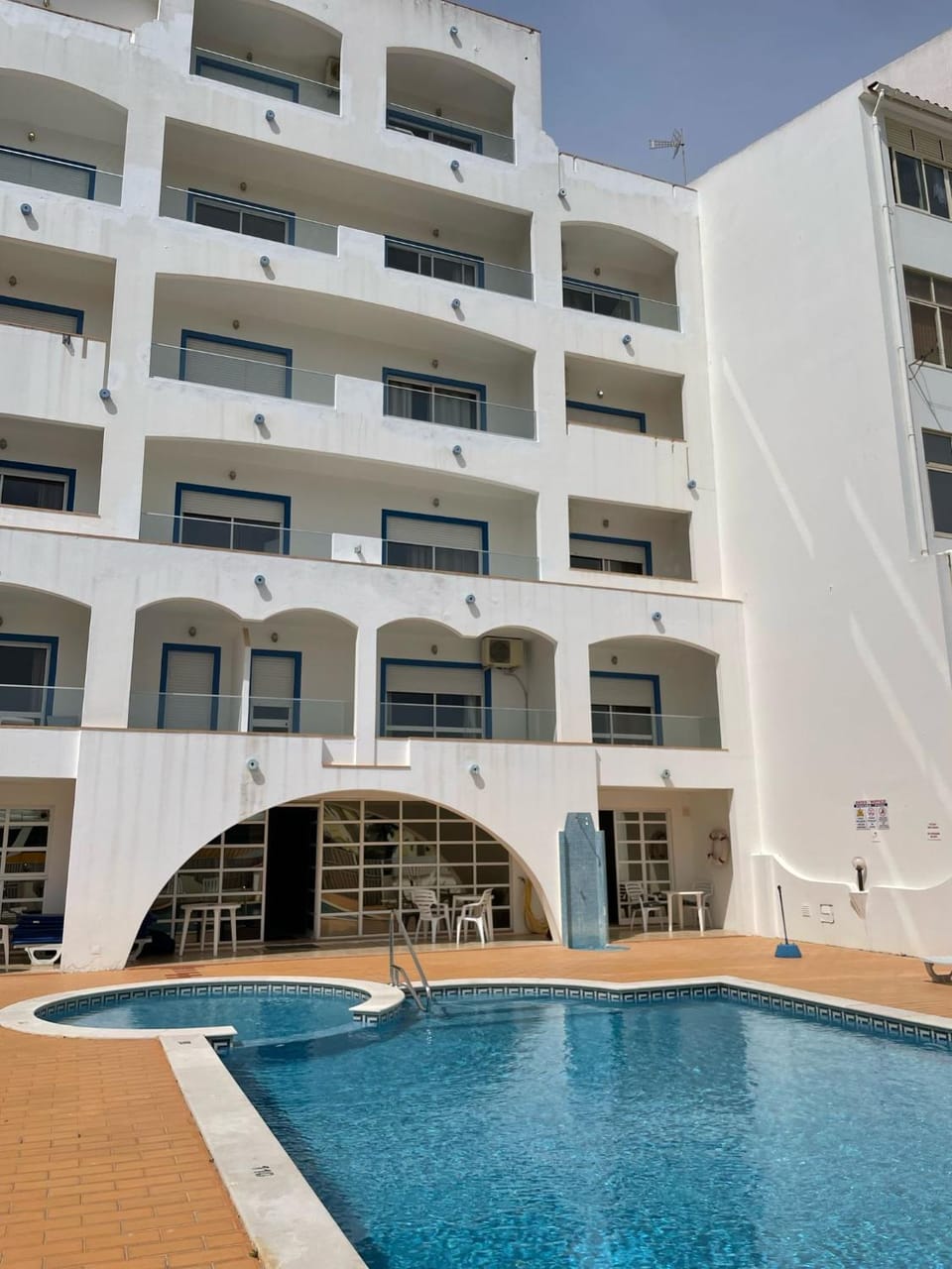 Swimming pool