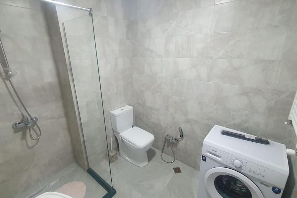 Просторная студия, New Boulevard Apartment in Batumi