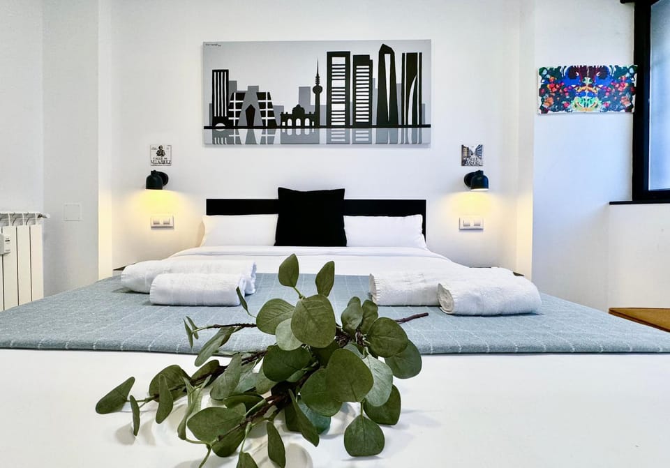 Bed, Decorative detail, Bedroom