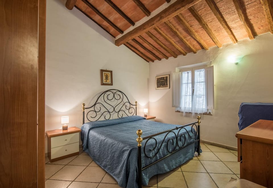 Property building, Living room, Bedroom