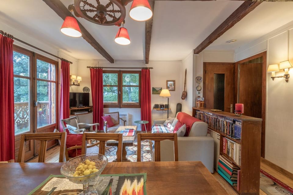 Property building, Living room