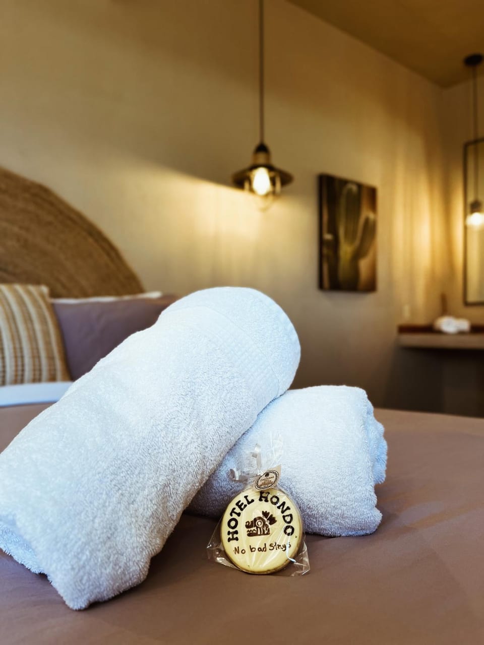 Bed, Decorative detail, Bedroom, towels
