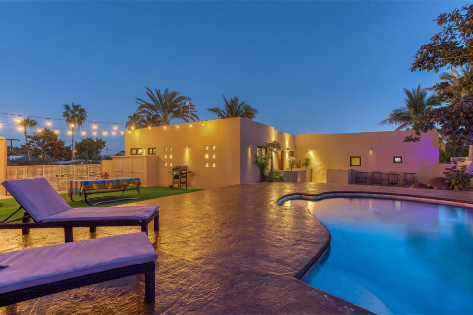 Swimming pool