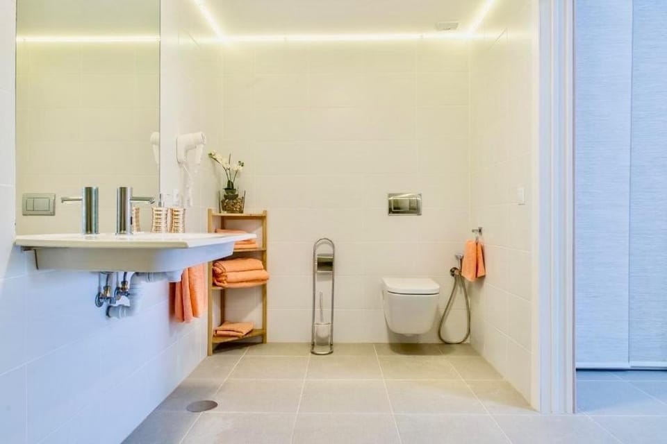 Céntrico apartamento movilidad reducida Apartment in Malaga
