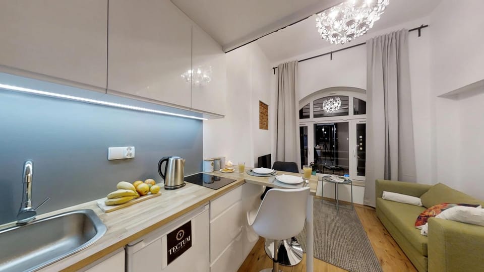 Kitchen or kitchenette, Seating area