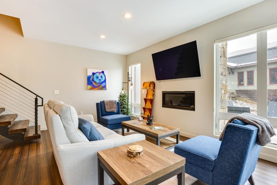 Ski-In/Ski-Out Granby Getaway w/ Fire Pit! House in Granby
