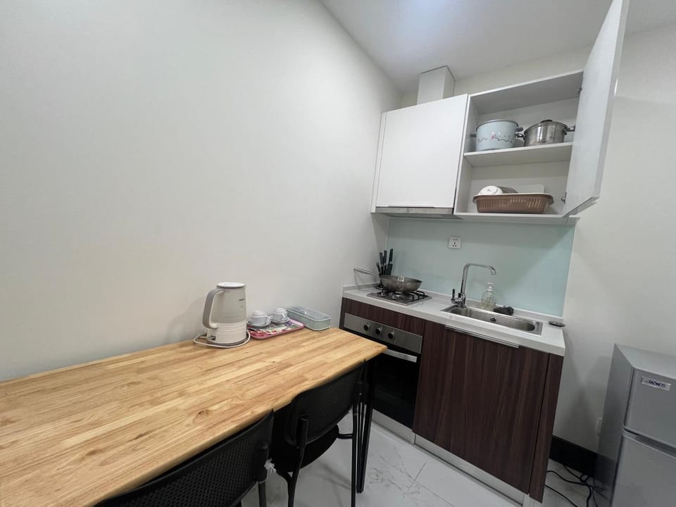 Budget Private Studio with Free Luxurious Pool and Gym by SYM B625 Apartment in Phnom Penh Province