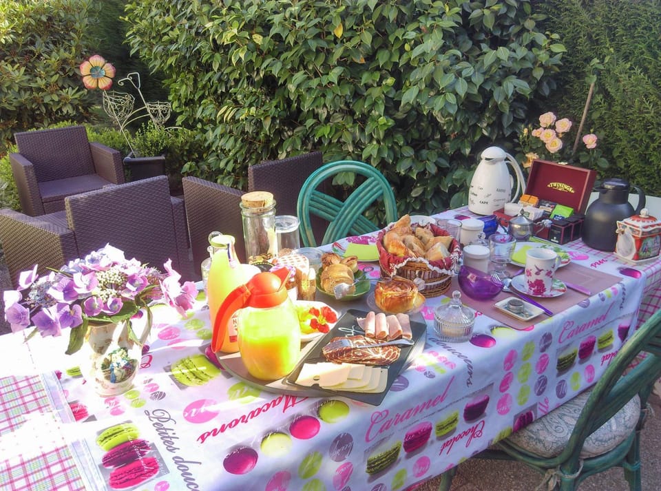 Continental breakfast