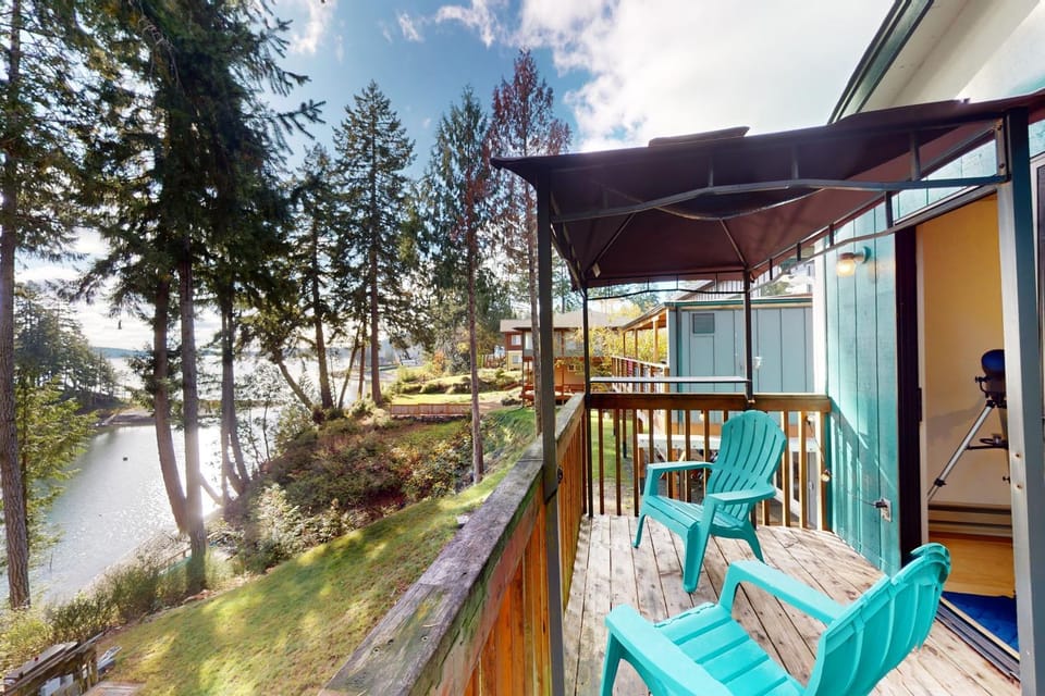 Tahlequah Inn House in Puget Sound