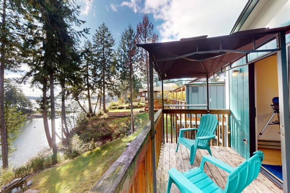 Tahlequah Inn House in Puget Sound