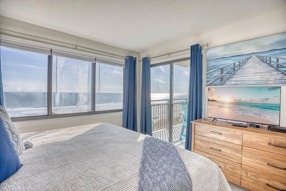 Bed, Natural landscape, Bedroom