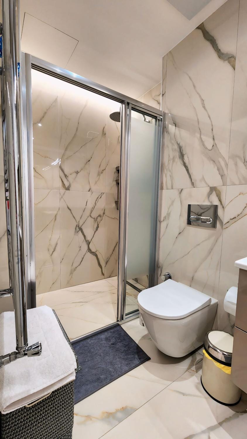 Shower, Toilet, Bathroom