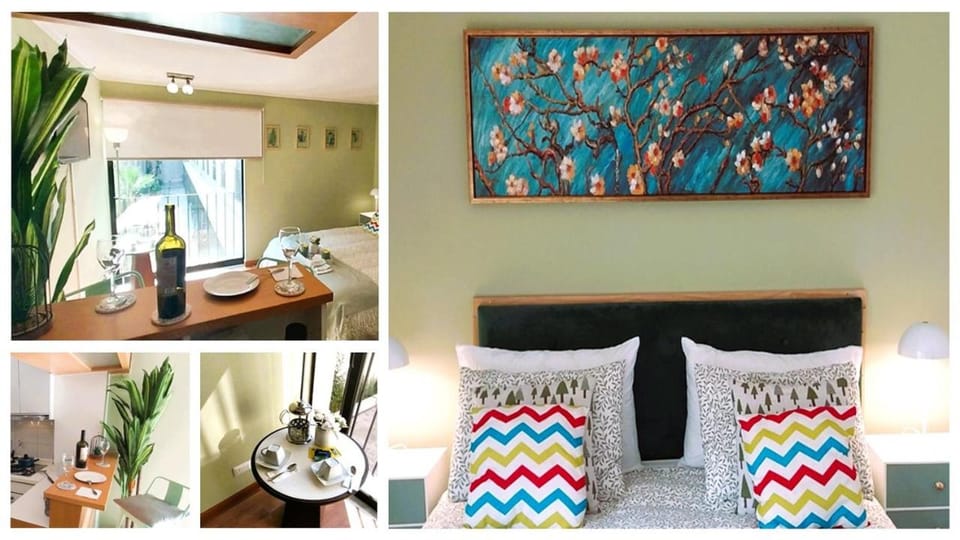 Property building, Bed, Coffee/tea facilities, Photo of the whole room, Decorative detail, Bedroom, flat iron, heating, internet