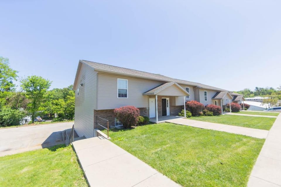 Property building, Street view