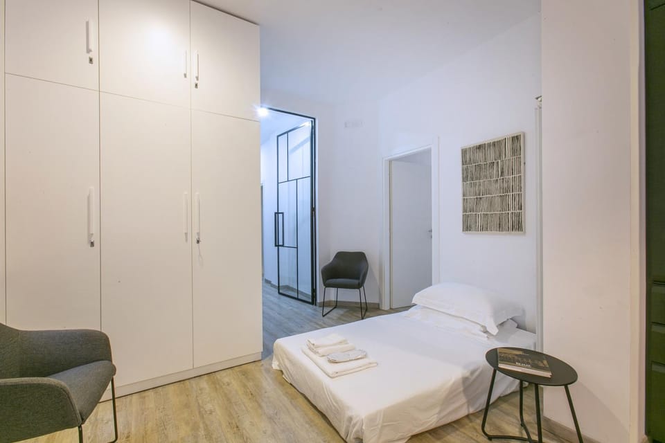 Bed, Other, Photo of the whole room