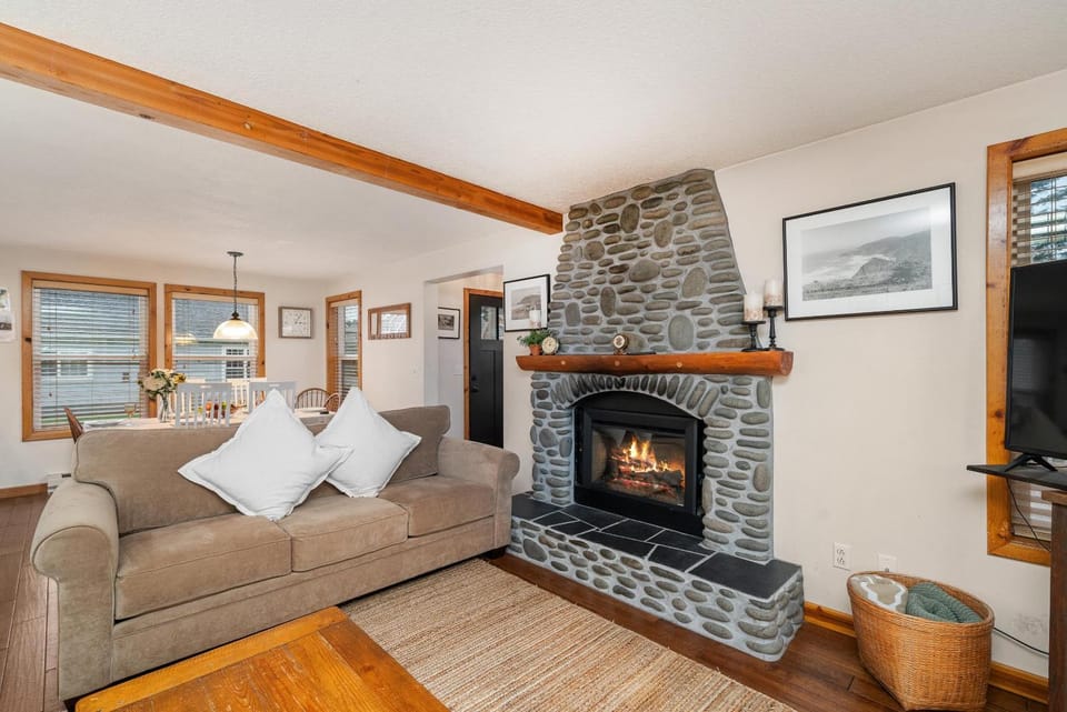 Treasure Paradise MCA#522 House in Manzanita