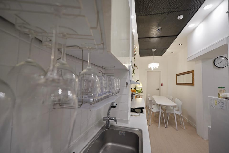 Soo Guest House Bed and Breakfast in Seoul