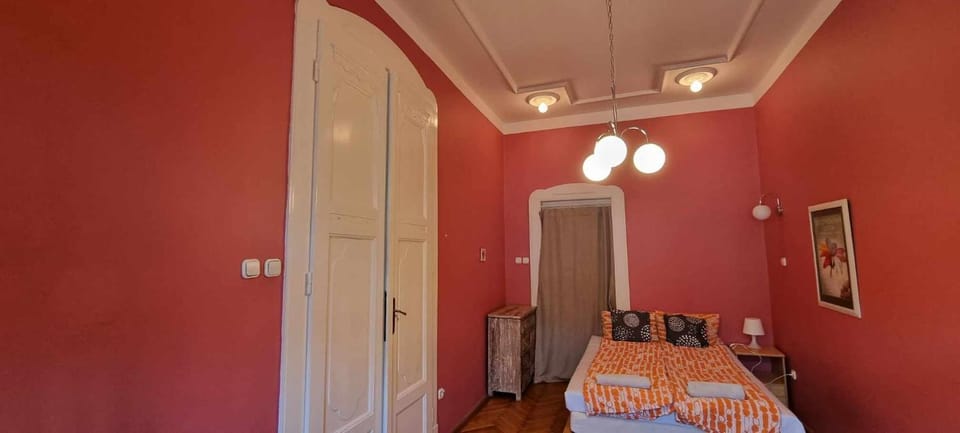 Bed, Bedroom, internet
