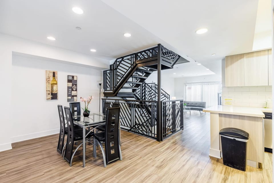 Brand new 2 Bedroom Apartment on Hawthorn Ave Hollywood apts Apartment in Hollywood