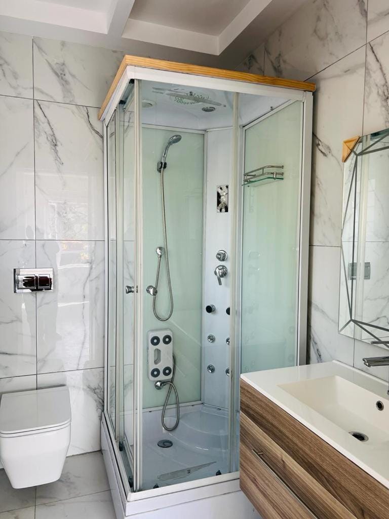 Shower, Toilet, Bathroom