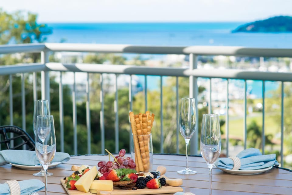 Paradise Palms Apartment in Airlie Beach