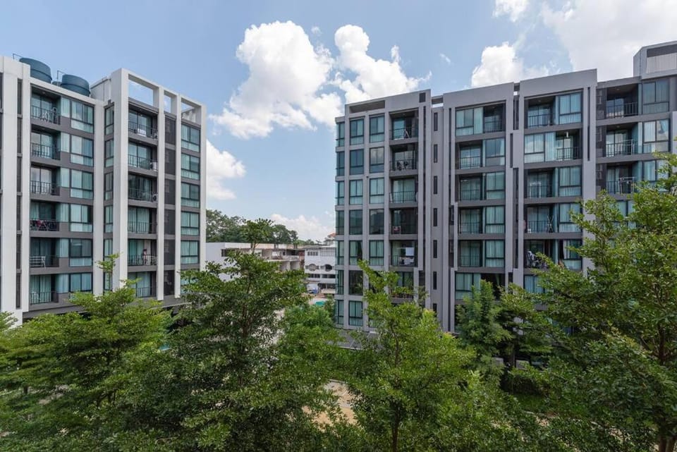 Property building, Day, City view