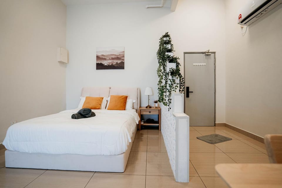 Bed, air conditioner