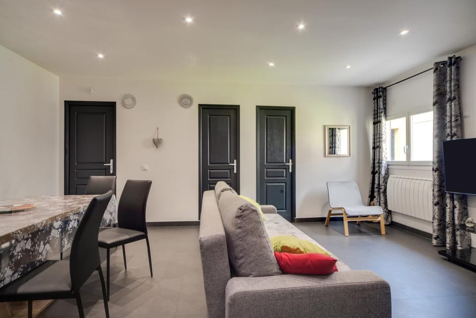 La Sérénade Numéro 2 House in Paris