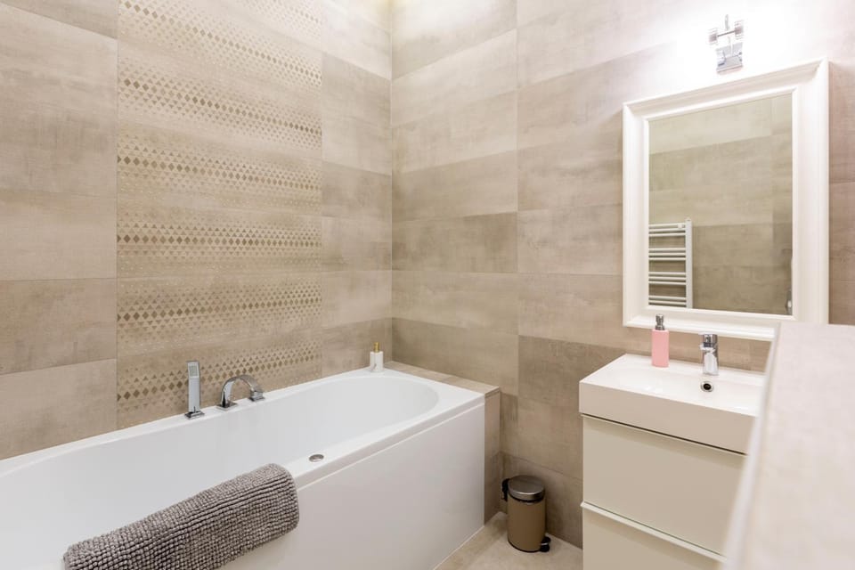 Shower, Bathroom, Bath, towels