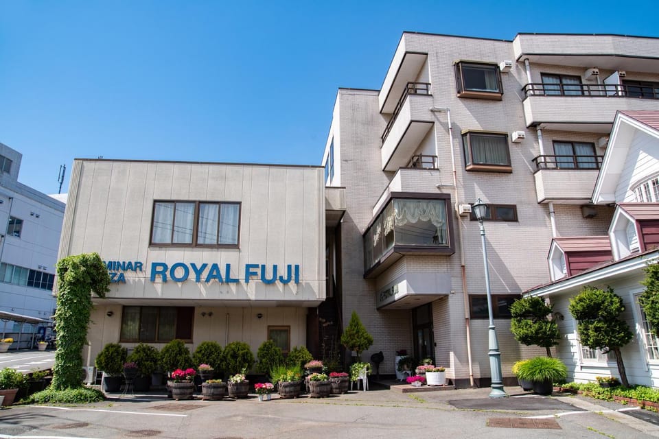 Property building, Facade/entrance