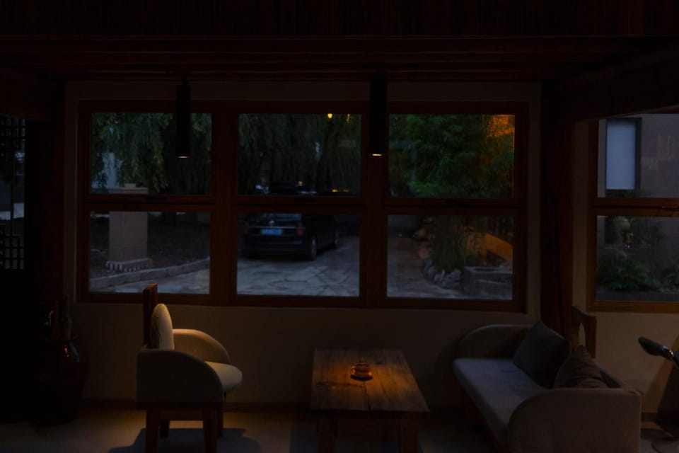Communal lounge/ TV room, Drinks