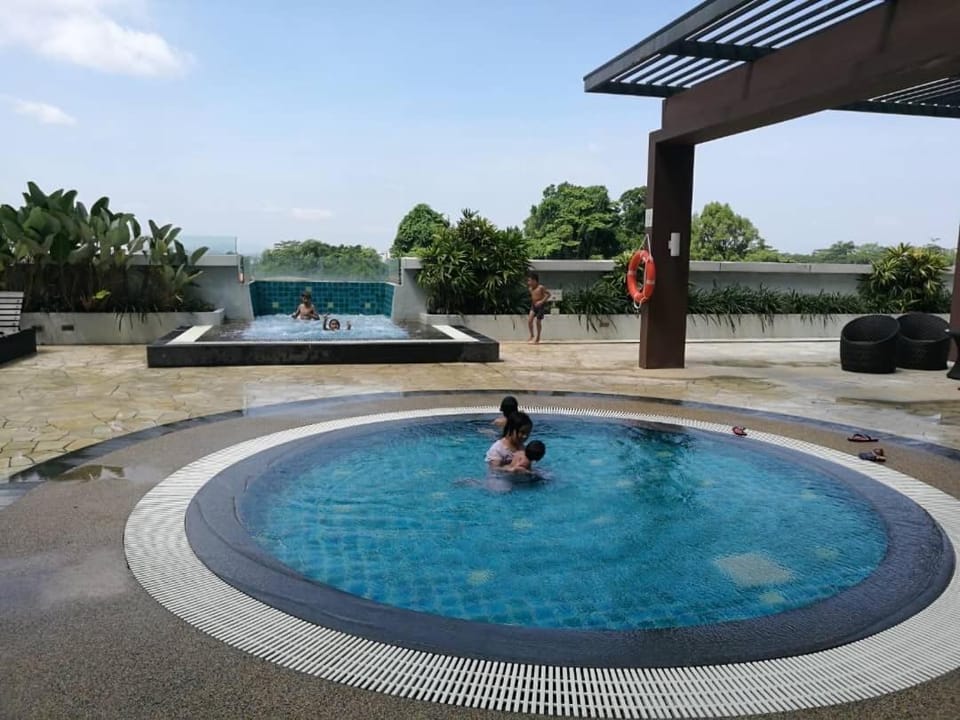 Studio @ USS & Car (Optional) Apartment in Kuching