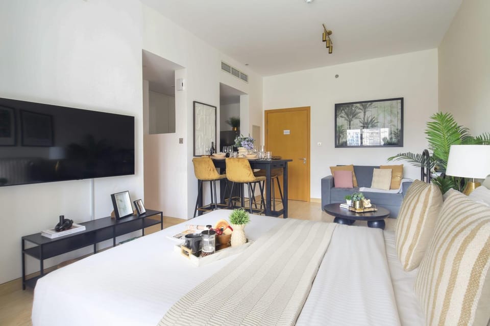 Frank Porter - Genesis by Meraki Apartment in Dubai