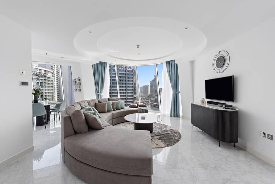 StoneTree - Panoramic View - Spacious 2BR Apartment in Dubai