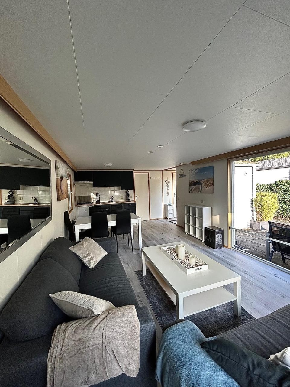 Communal lounge/ TV room, Living room